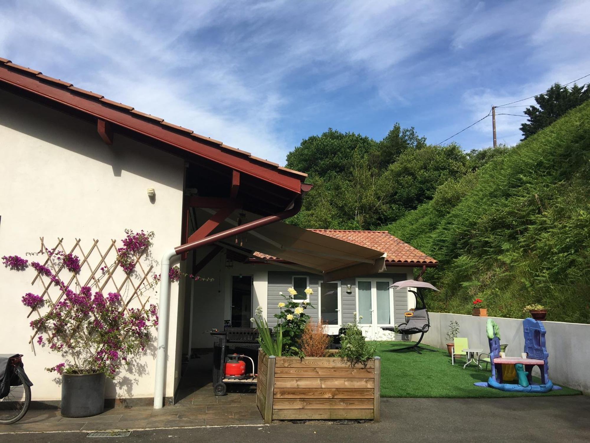 Au Pays Basque Entre Et Montagne